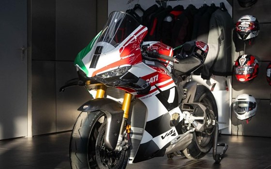 Neufahrzeug Ducati Panigale V4 Tricolore - Bild 3