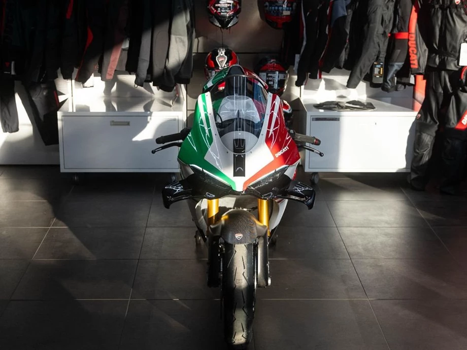 Angebot Ducati Panigale V4 Tricolore Bild 9: Angebot Ducati Panigale V4 Tricolore