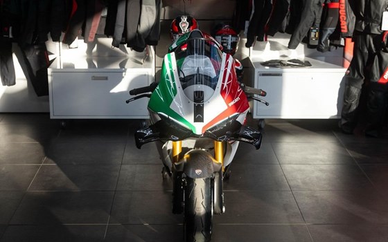 Neufahrzeug Ducati Panigale V4 Tricolore - Bild 9