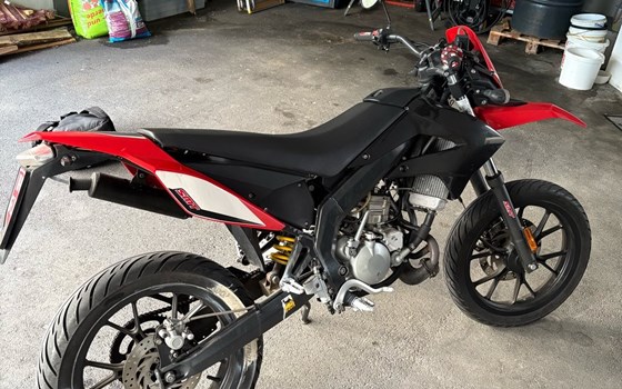 Gebrauchtmotorrad Gilera SMT 50 2T - Bild 8 Gebrauchtmotorrad Gilera SMT 50 2T - Bild 8