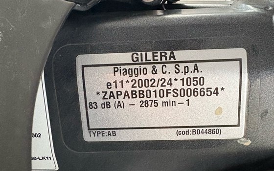 Gebrauchtmotorrad Gilera SMT 50 2T - Bild 3 Gebrauchtmotorrad Gilera SMT 50 2T - Bild 3