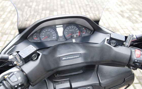 Gebrauchtmotorrad Suzuki Burgman 400Z - Bild 7