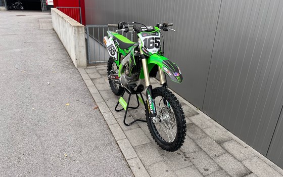 Gebrauchtmotorrad Kawasaki KX250 - Bild 2 Gebrauchtmotorrad Kawasaki KX250 - Bild 2