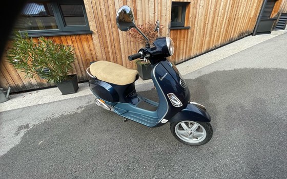 Gebrauchtmotorrad Vespa LX 50 2T - Bild 2 Gebrauchtmotorrad Vespa LX 50 2T - Bild 2