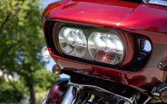 Gebrauchtmotorrad Harley-Davidson CVO Road Glide FLTRXSE - Bild 19 Gebrauchtmotorrad Harley-Davidson CVO Road Glide FLTRXSE - Bild 19