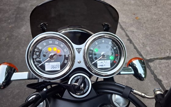 Gebrauchtmotorrad Triumph Bonneville T120 - Bild 3