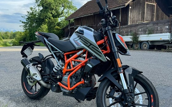 Motorrad Occasion KTM 125 Duke - Bild 5
