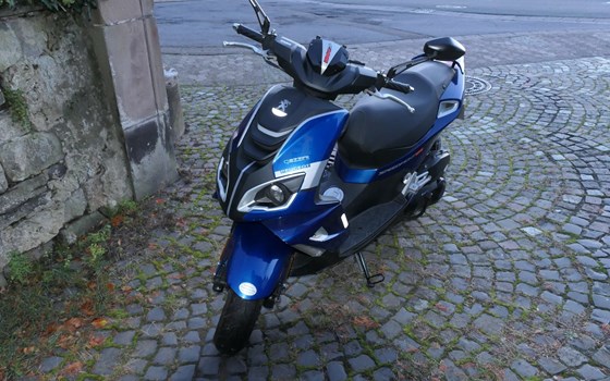 Gebrauchtmotorrad Peugeot Speedfight 4 125 - Bild 2