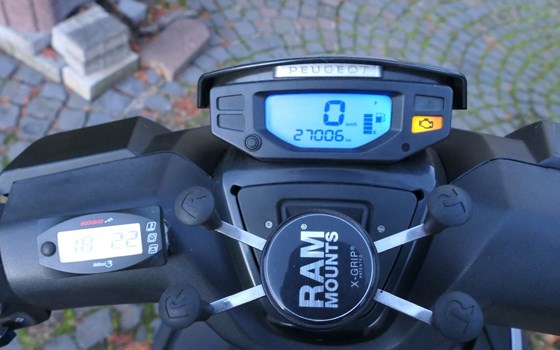 Gebrauchtmotorrad Peugeot Speedfight 4 125 - Bild 3