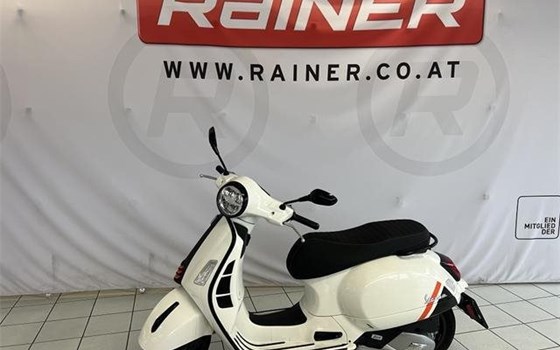 Gebrauchtmotorrad Vespa GTS 125 Super Sport - Bild 1 Gebrauchtmotorrad Vespa GTS 125 Super Sport - Bild 1