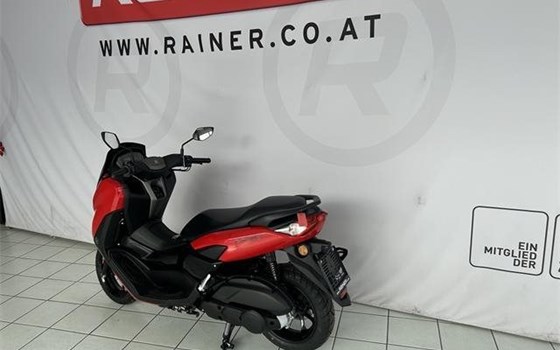 Gebrauchtmotorrad Yamaha NMAX 125 - Bild 2 Gebrauchtmotorrad Yamaha NMAX 125 - Bild 2