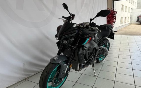 Gebrauchtmotorrad Yamaha MT-10 - Bild 2 Gebrauchtmotorrad Yamaha MT-10 - Bild 2