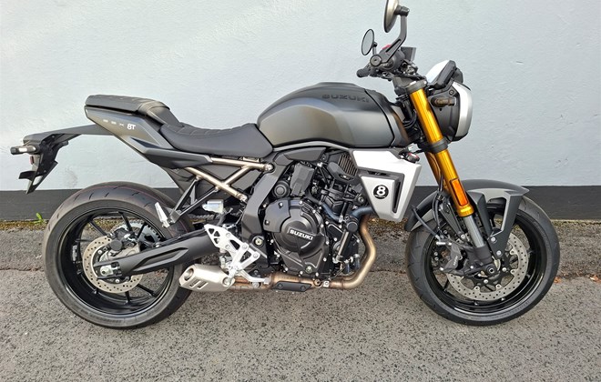 Suzuki GSX-8T