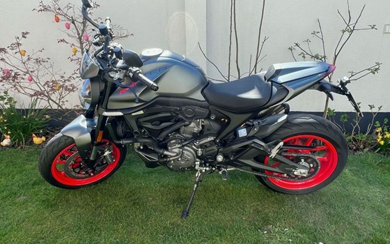 Gebrauchtmotorrad Ducati Monster + - Bild 2