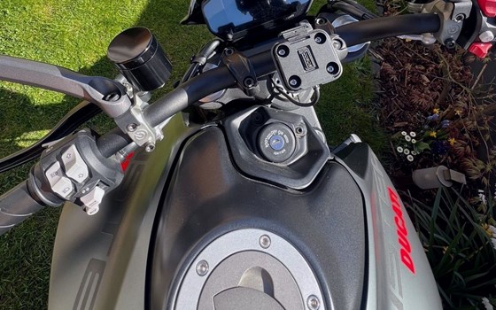 Gebrauchtmotorrad Ducati Monster + - Bild 8