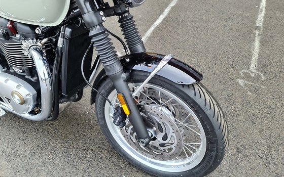 Neufahrzeug Triumph Bonneville T120 - Bild 4