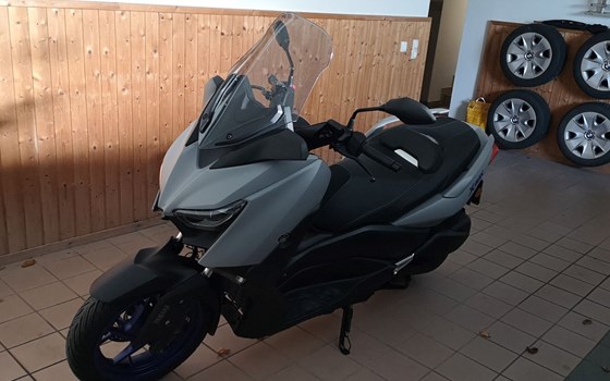 Gebrauchtmotorrad Yamaha XMAX 300 - Bild 8 Gebrauchtmotorrad Yamaha XMAX 300 - Bild 8