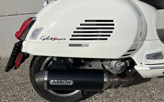 Gebrauchtmotorrad Vespa GTS 300 - Bild 5 Gebrauchtmotorrad Vespa GTS 300 - Bild 5