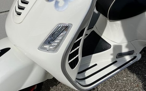 Gebrauchtmotorrad Vespa GTS 300 - Bild 7 Gebrauchtmotorrad Vespa GTS 300 - Bild 7