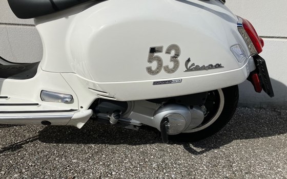 Gebrauchtmotorrad Vespa GTS 300 - Bild 8 Gebrauchtmotorrad Vespa GTS 300 - Bild 8