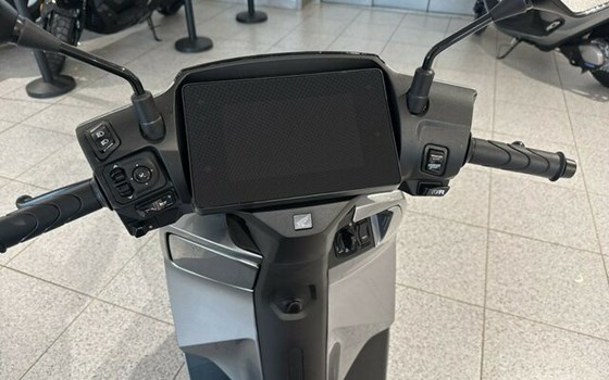 Gebrauchtmotorrad Honda CUV e: - Bild 6