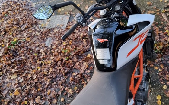 Gebrauchtmotorrad KTM 390 Duke - Bild 2 Gebrauchtmotorrad KTM 390 Duke - Bild 2
