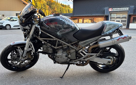 Gebrauchtmotorrad Ducati Monster S4 - Bild 1 Gebrauchtmotorrad Ducati Monster S4 - Bild 1