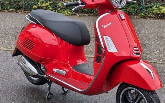 Gebrauchtmotorrad Vespa GTS 310 Super - Bild 2