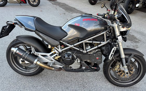 Gebrauchtmotorrad Ducati Monster S4 - Bild 1 Gebrauchtmotorrad Ducati Monster S4 - Bild 1