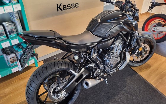 Gebrauchtmotorrad Yamaha MT-07 35kW - Bild 3 Gebrauchtmotorrad Yamaha MT-07 35kW - Bild 3