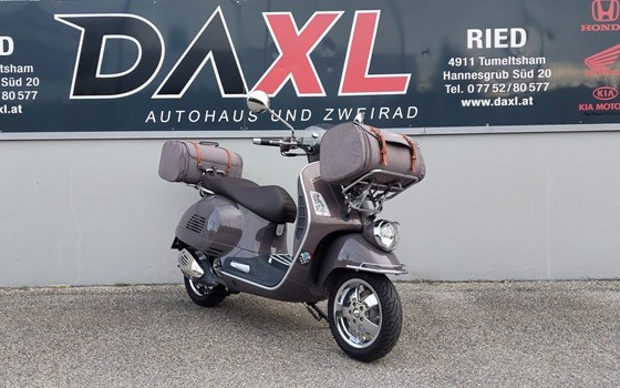 Gebrauchtmotorrad Vespa GTV 300 - Bild 1 Gebrauchtmotorrad Vespa GTV 300 - Bild 1