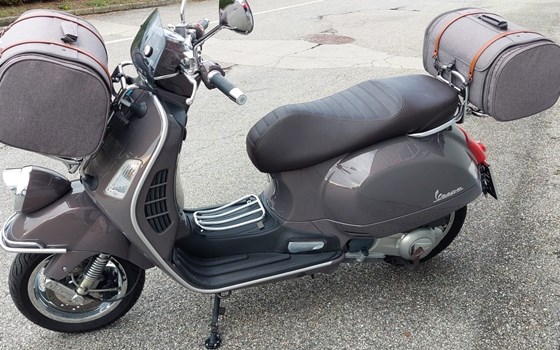 Gebrauchtmotorrad Vespa GTV 300 - Bild 4 Gebrauchtmotorrad Vespa GTV 300 - Bild 4