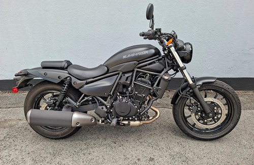 Neumotorrad Kawasaki Eliminator 500