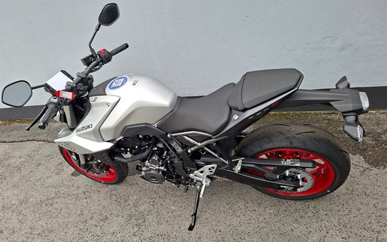 Neufahrzeug Suzuki GSX-8S - Bild 8