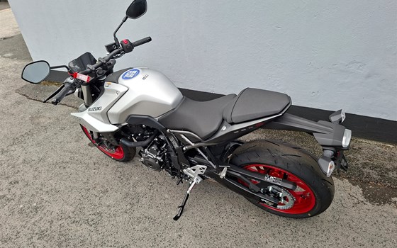 Neufahrzeug Suzuki GSX-8S - Bild 10