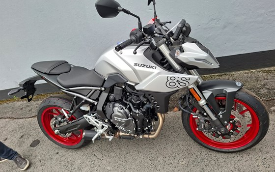 Neufahrzeug Suzuki GSX-8S - Bild 5