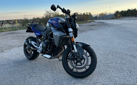 Gebrauchtmotorrad BMW F 900 R - Bild 1 Gebrauchtmotorrad BMW F 900 R - Bild 1