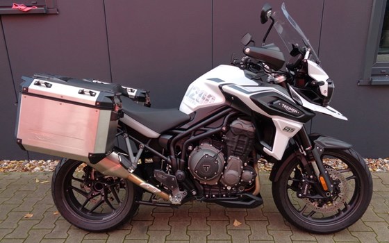 Gebrauchtmotorrad Triumph Tiger 1200 Alpine Edition - Bild 1