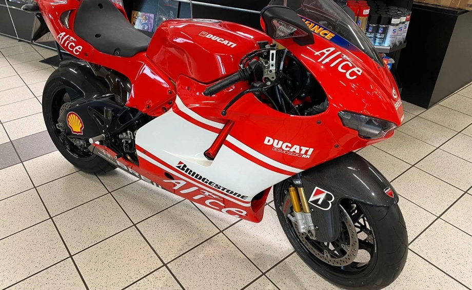 Angebot Ducati Desmosedici RR Bild 1: Angebot Ducati Desmosedici RR
