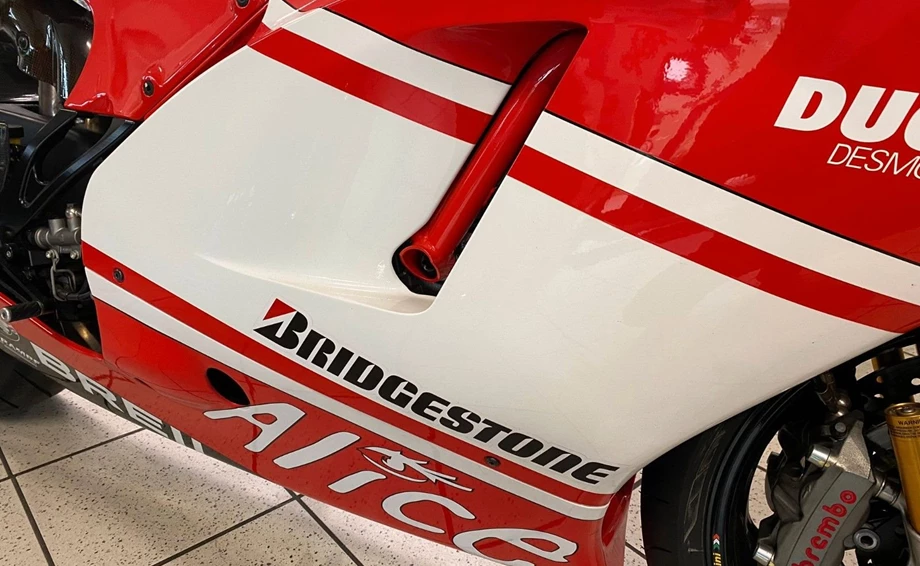 Angebot Ducati Desmosedici RR Bild 10: Angebot Ducati Desmosedici RR