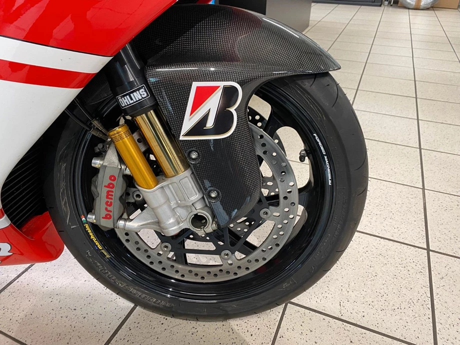 Angebot Ducati Desmosedici RR Bild 11: Angebot Ducati Desmosedici RR