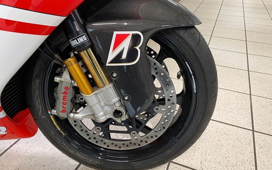 Gebrauchtmotorrad Ducati Desmosedici RR - Bild 11