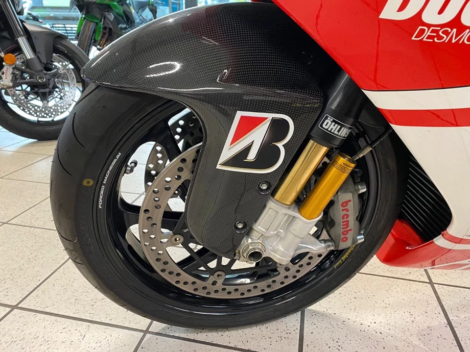 Angebot Ducati Desmosedici RR Bild 12: Angebot Ducati Desmosedici RR