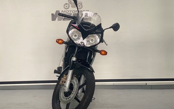 Gebrauchtmotorrad Honda CBR 125 R - Bild 4