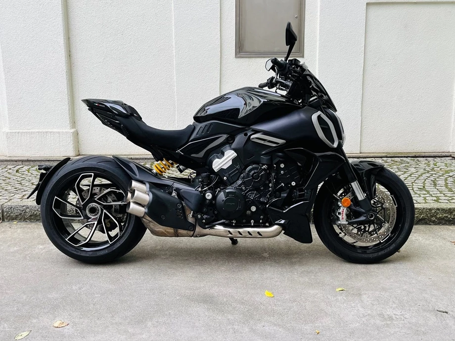Angebot Ducati Diavel V4 Bild 1: Angebot Ducati Diavel V4