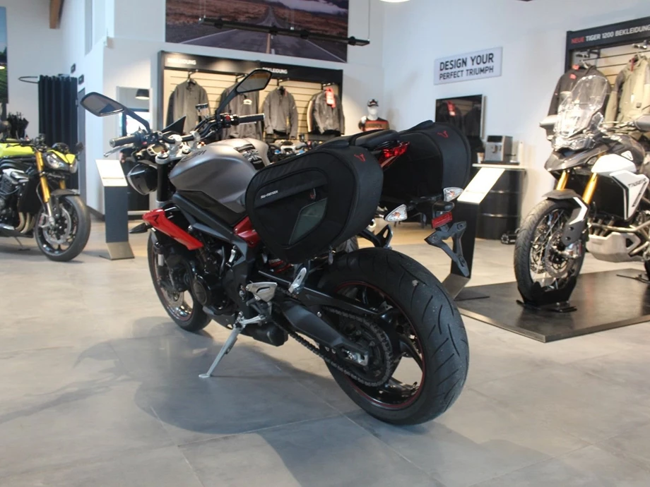 Angebot Triumph Street Triple R Bild 2: Angebot Triumph Street Triple R