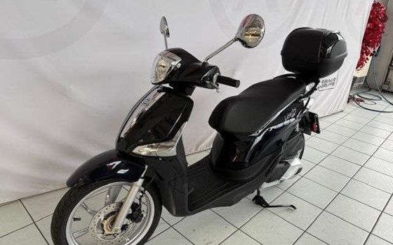 Gebrauchtmotorrad Piaggio Liberty 125 RST - Bild 3 Gebrauchtmotorrad Piaggio Liberty 125 RST - Bild 3