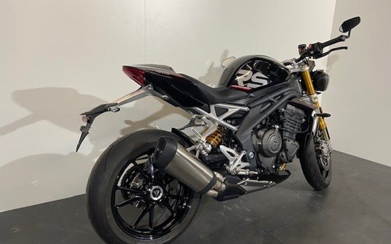 Gebrauchtmotorrad Triumph Speed Triple 1200 RS - Bild 6