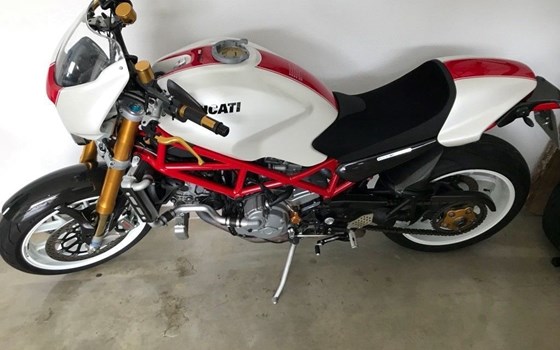 Gebrauchtmotorrad Ducati Monster S4RS - Bild 2 Gebrauchtmotorrad Ducati Monster S4RS - Bild 2