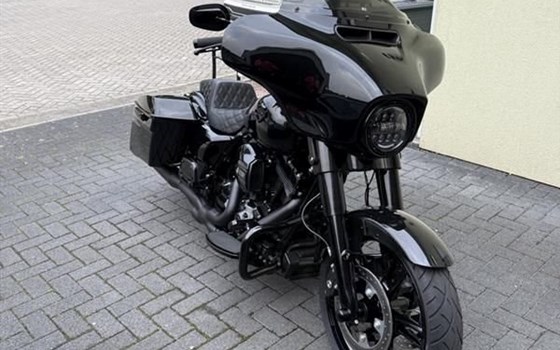 Gebrauchtmotorrad Harley-Davidson Electra Glide Ultra Classic FLHTCU - Bild 7